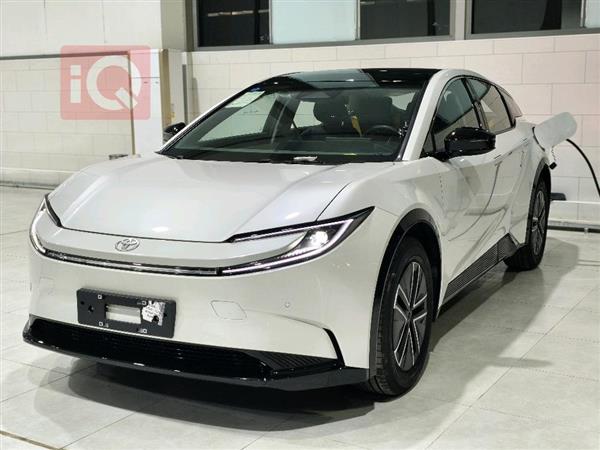 Toyota bZ5 2025 for sale in Iraq - Duhok